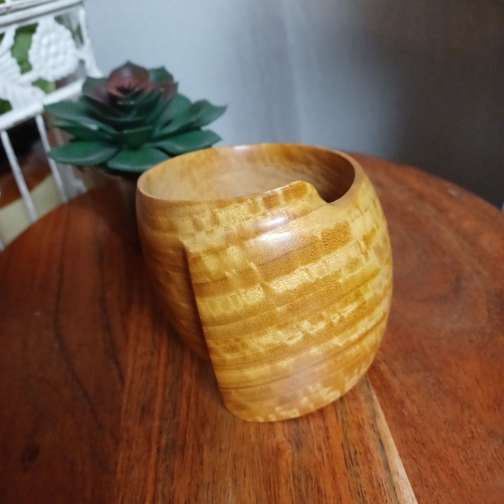 Elegant Wooden Bracelet - Picture 6 of 10